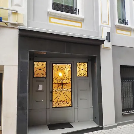 Kriemhilde Dependance Zajazd Wormacja