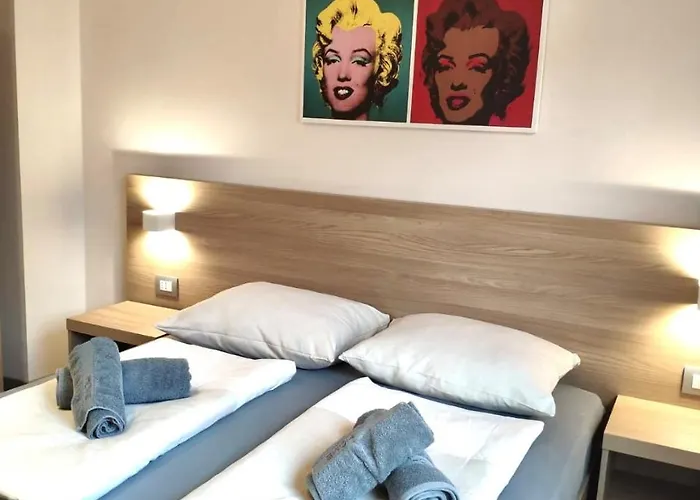 Kriemhilde Dependance Worms